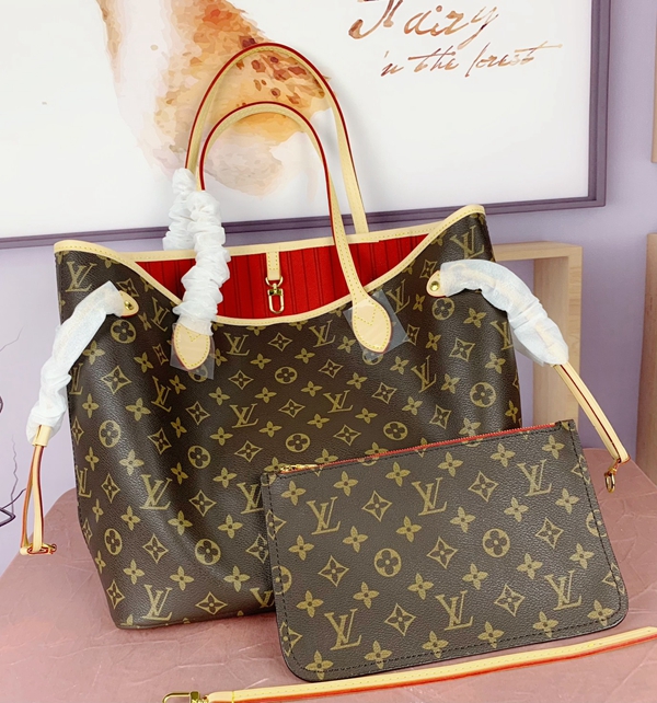 ルイヴィトンバッグ正面デザイン